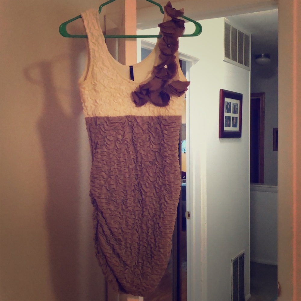 Brown/white dress